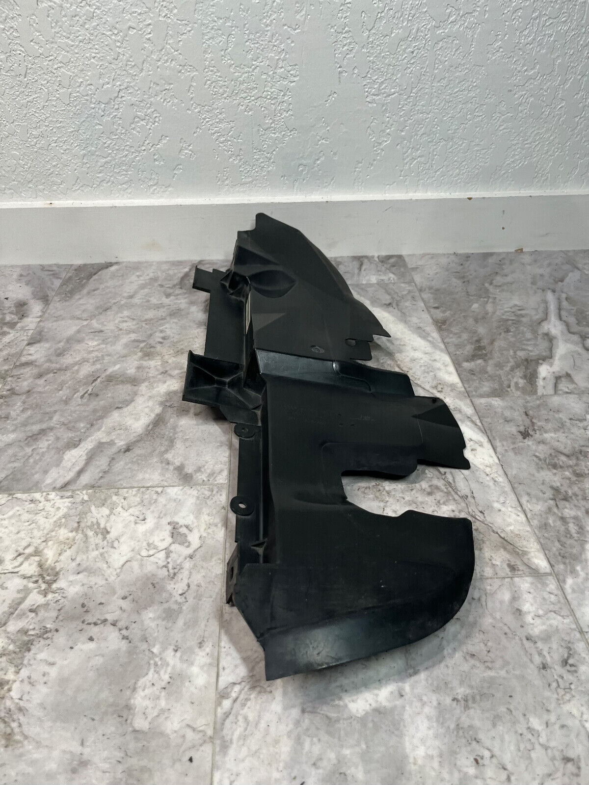 2011-15 Audi Q7 Front Right Radiator Air Guide Duct OEM