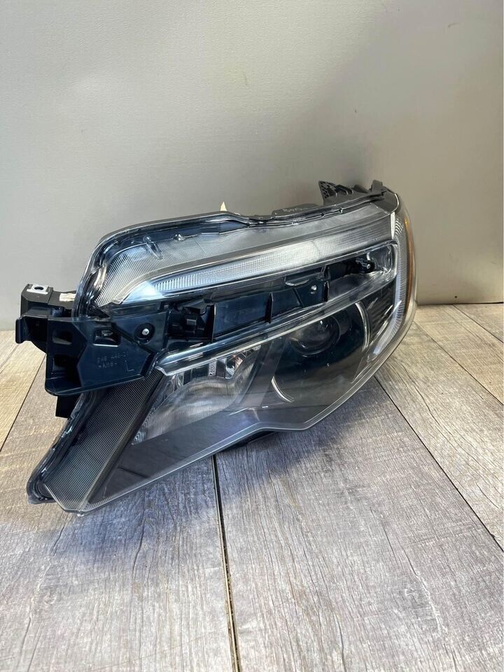 2016-22 Honda Pilot Ridgeline Left Driver Side Headlight OEM