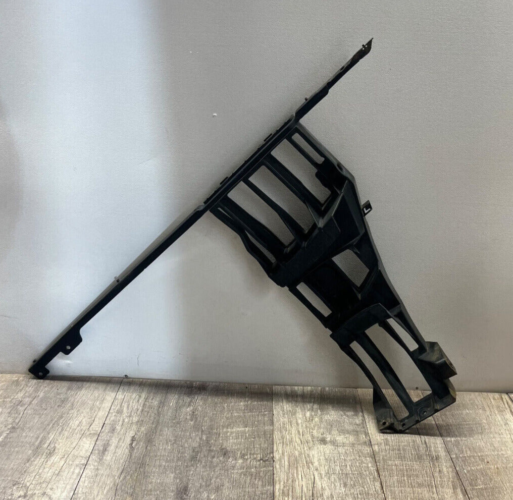 2007-09 Mercedes W221 S-Class Rear Left Bumper Cover Guide Mount Bracket