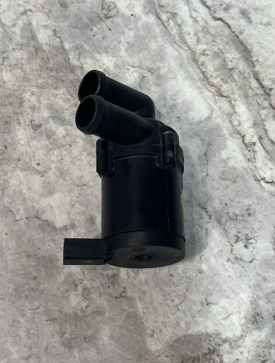 2007-15 Audi Q7 Engine Auxiliary Water Pump OEM