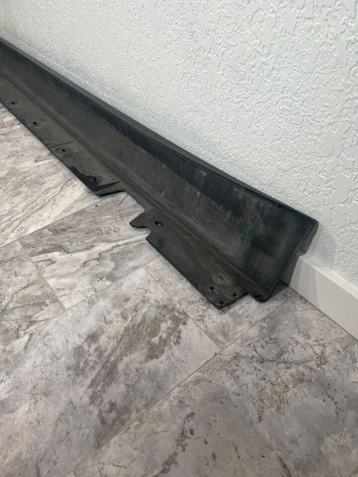 2006-11 BMW 328i 330i 325i 335i Right Side Skirt Panel OEM LOCAL PICK UP