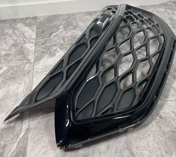 2018-21 Chevrolet Equinox Front Grill Trim OEM
