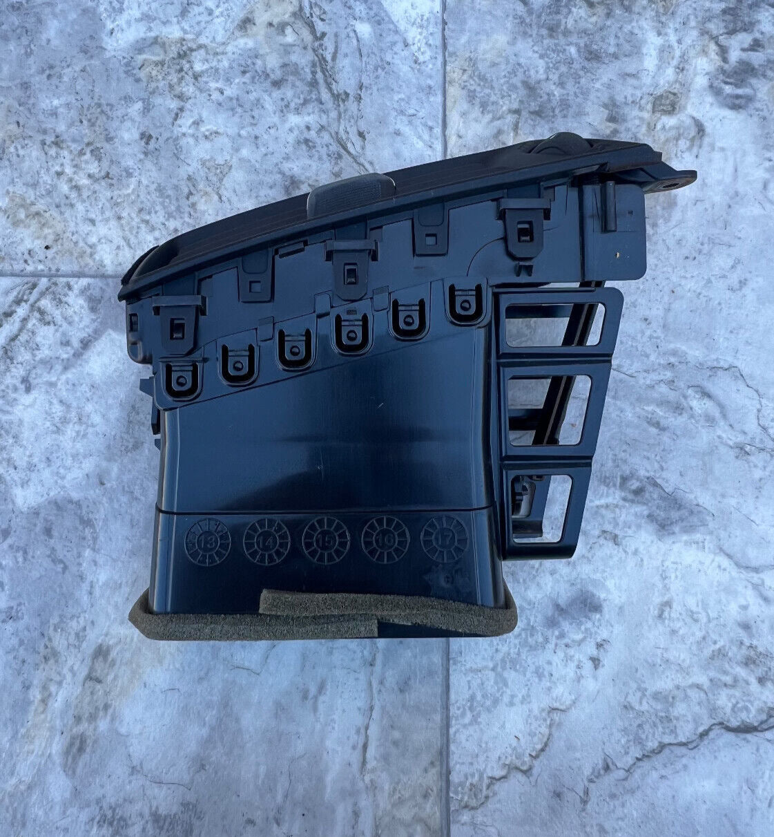 2015-18 Chevrolet Silverado 1500 Right Dash Outer Air Vent OEM