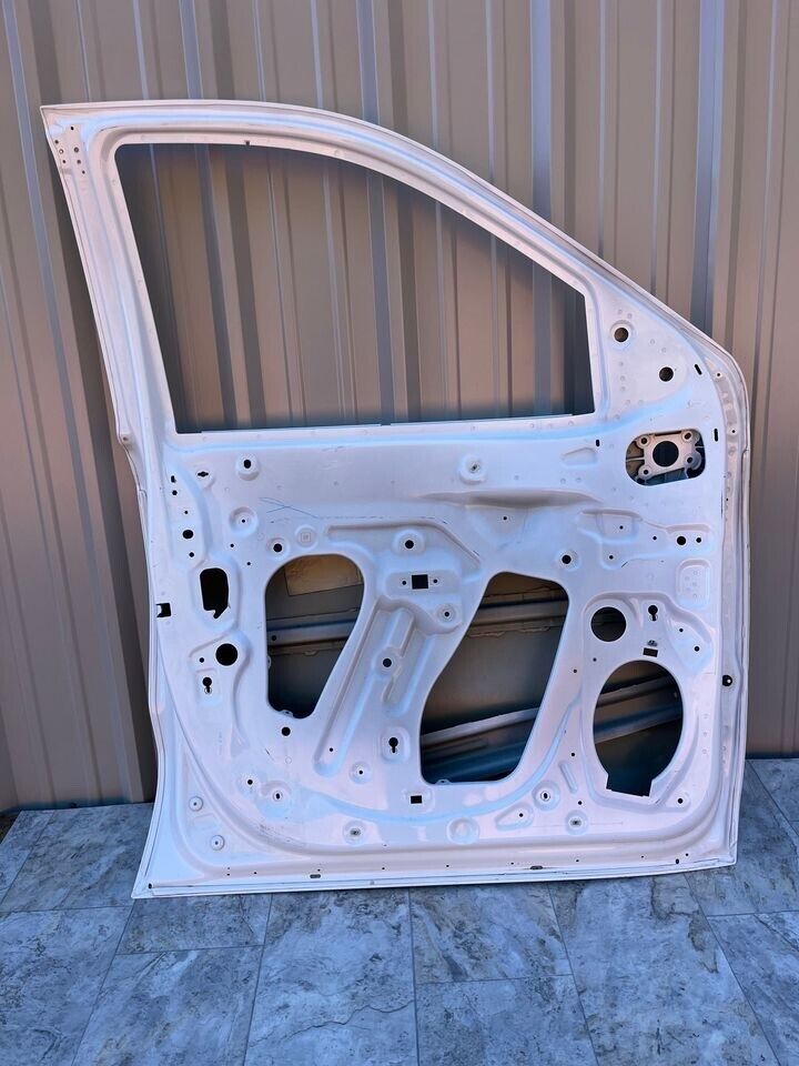 2019-24 GMC Sierra 1500 Front Right Door Shell OEM LOCAL PICK UP