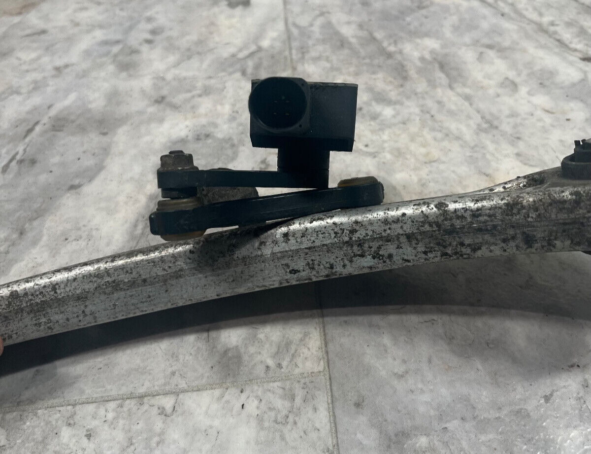 2007-15 Audi Q7 Rear Right Upper Forward Control Arm OEM