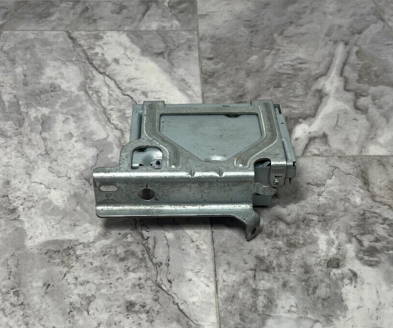 2014-18 Chevrolet Silverado Power Inverter Module OEM 25917882