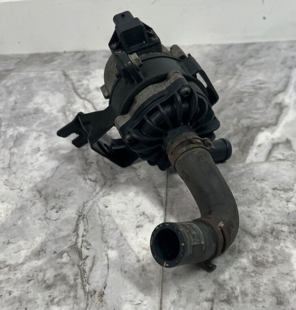 2007-15 Audi Q7 Engine Coolant Auxiliary Water Pump OEM