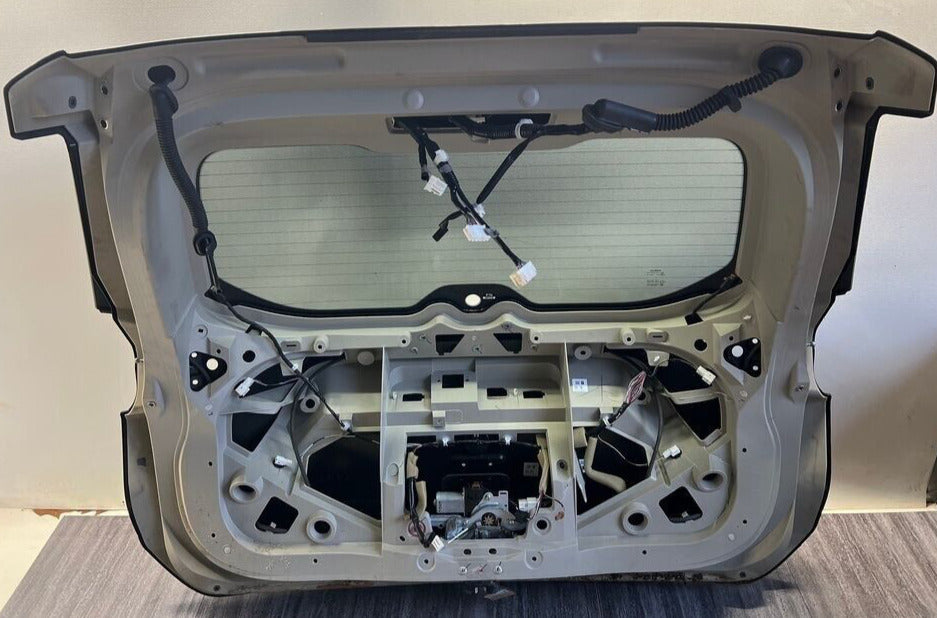 2018-20 Nissan Rogue Tailgate Trunk Lid Tailgate OEM