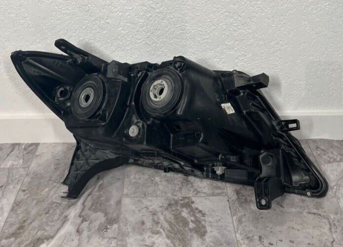 2013-16 Nissan Pathfinder Left Driver Side Headlight Halogen OEM