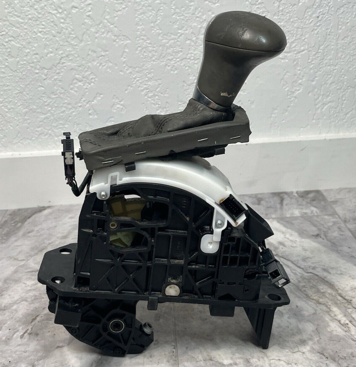 2011-15 Audi Q7 Automatic Transmission Gear Box Shift Shifter W/ Shifter Knob