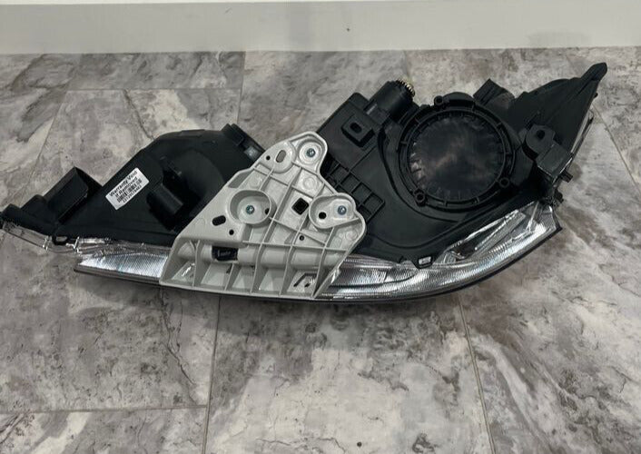 2013-15 Nissan Altima Right Passenger Side Headlight Halogen