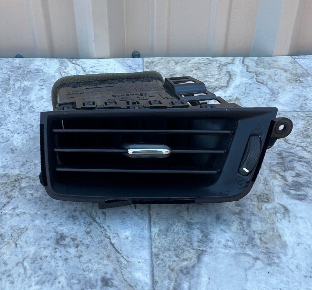 2015-18 Chevrolet Silverado 1500 Left Dash Outer Air Vent OEM