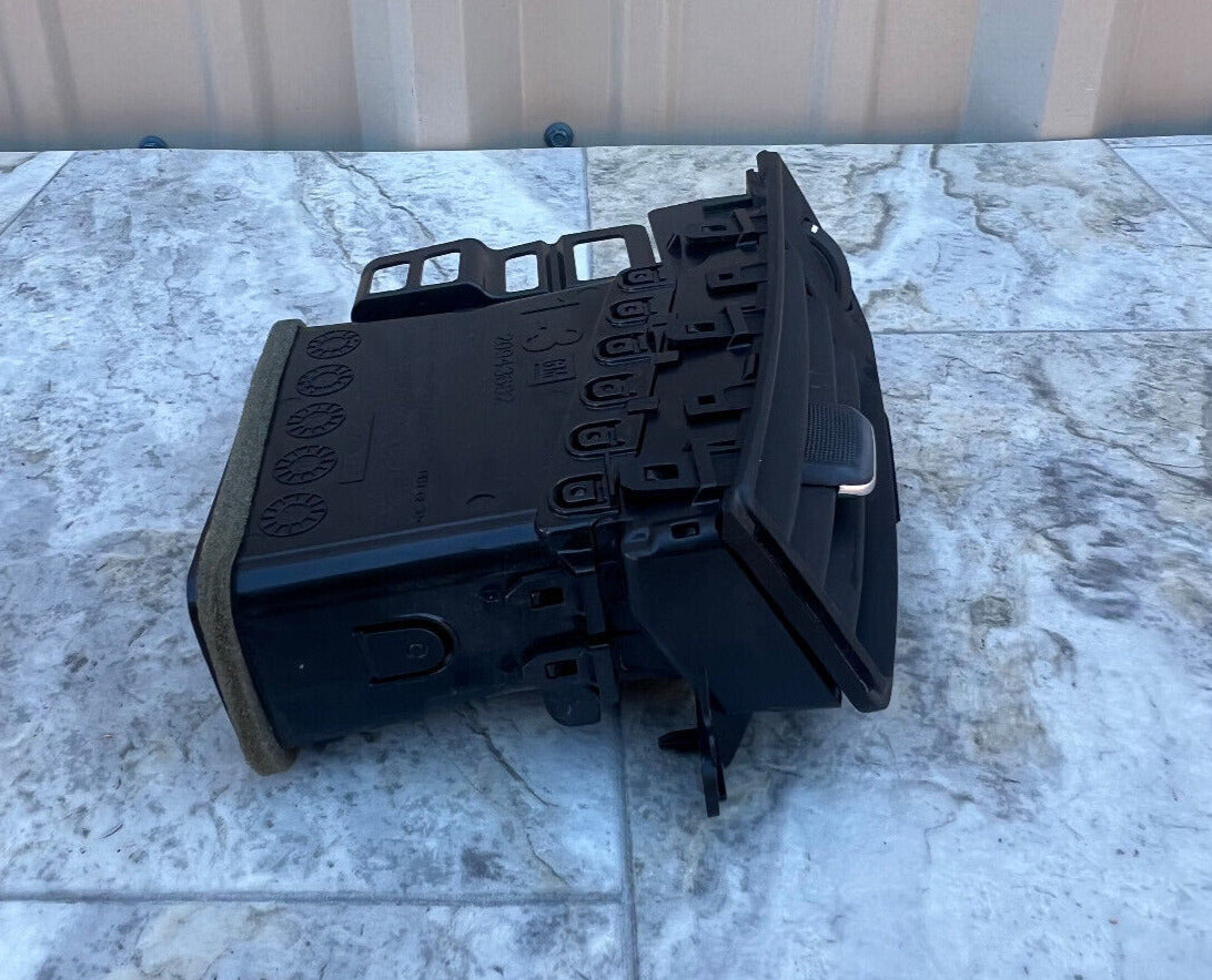 2015-18 Chevrolet Silverado 1500 Left Dash Outer Air Vent OEM