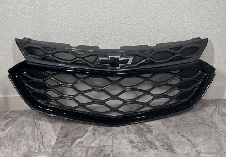 2018-21 Chevrolet Equinox Front Grill Trim OEM