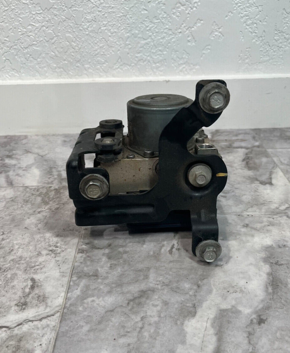 2015-18 Chevrolet Impala ABS Brake Pump Module