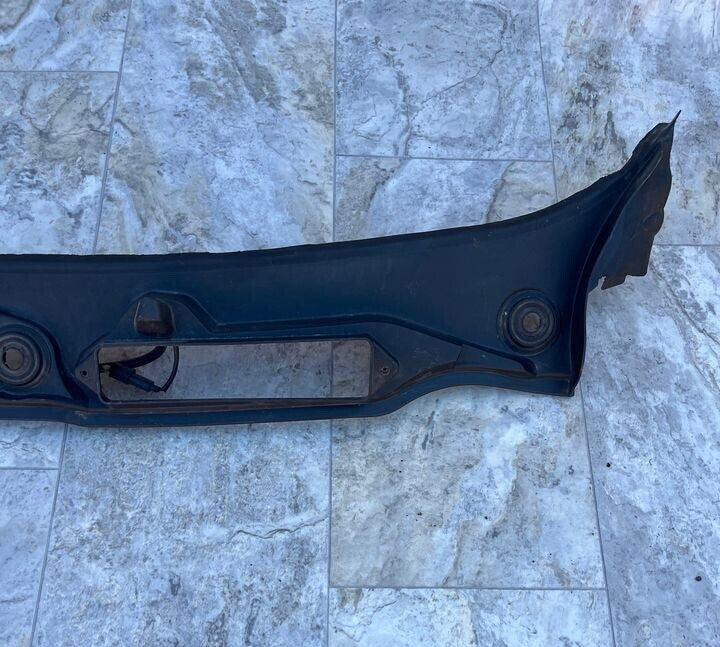 2006-12 BMW 328i 3 Series Front Windshield Wiper Trim Cover Cowl Panel OEM LOCAL