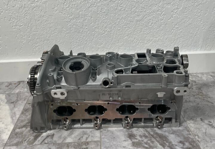 2015-16 Audi A3, A4, Q5, A6 Engine Cylinder Head & Valve & Camshaft Assembly