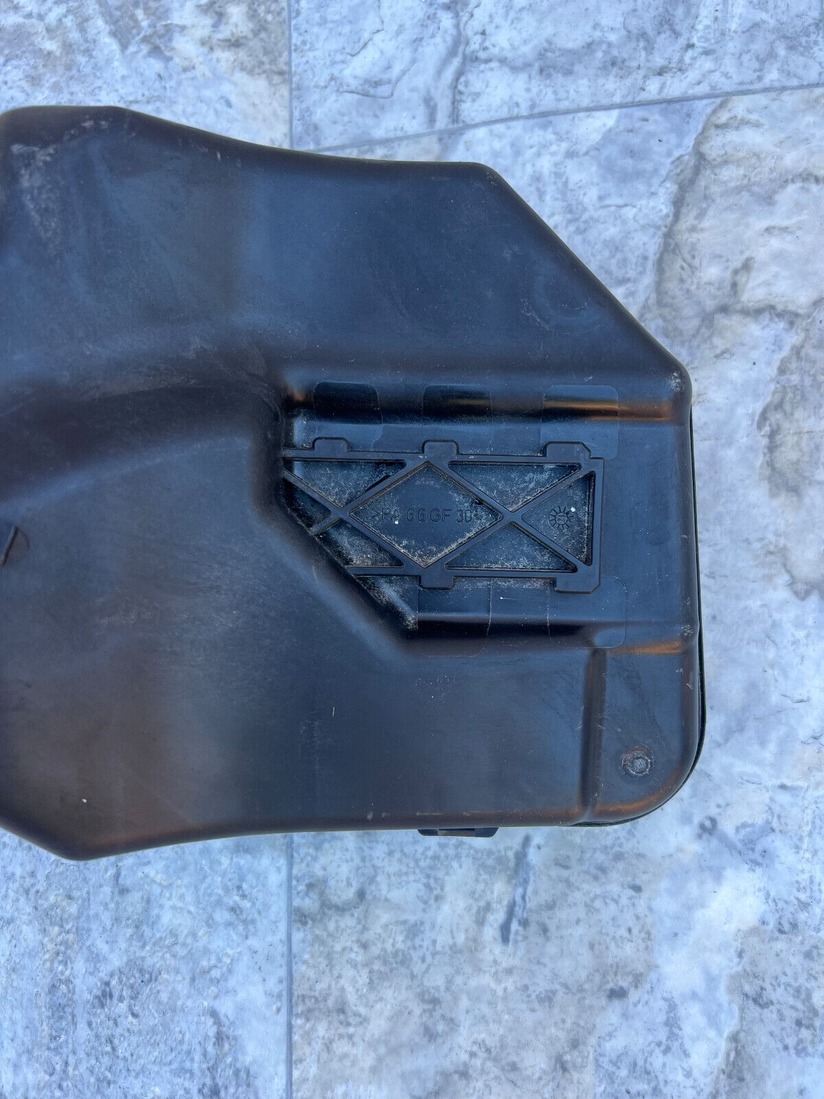 2011-15 Audi Q7 Engine Radiator Coolant Expansion Tank Reservoir OEM