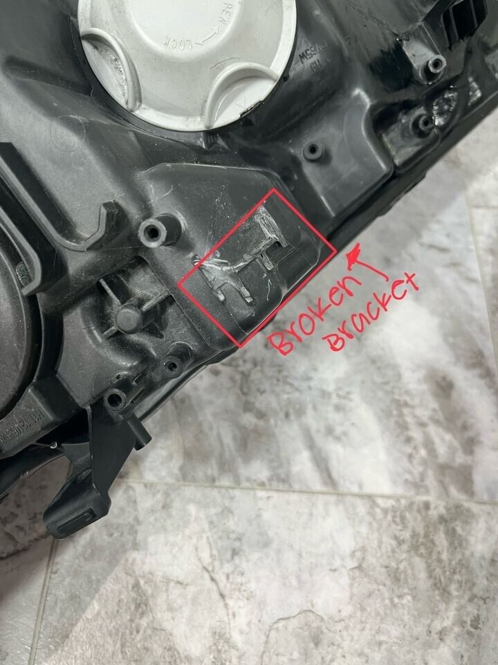 2017-19 Nissan Rogue Except Sport Right Side Halogen Headlight OEM