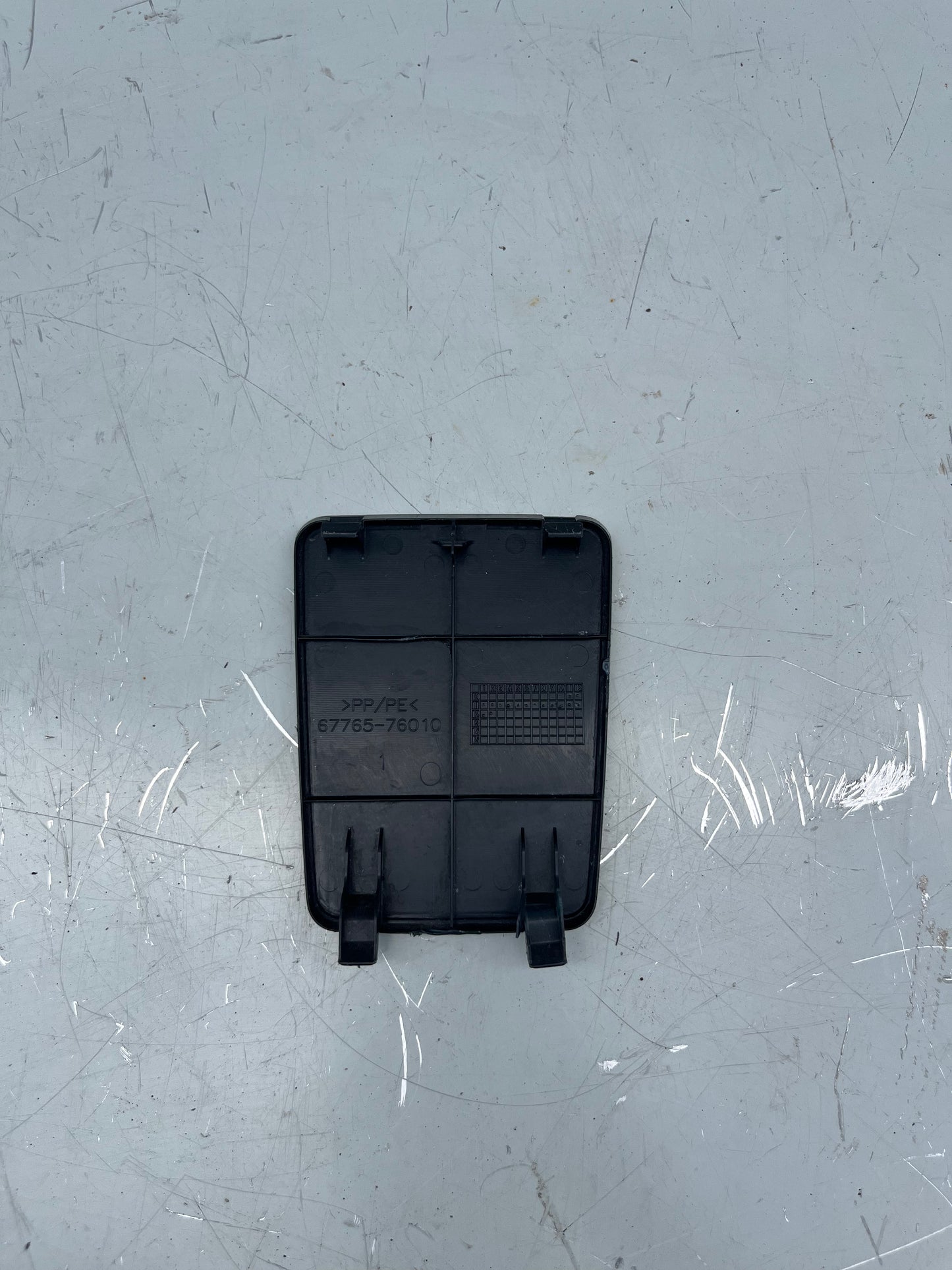 2011-17 Lexus CT200H Boot Lid Tailgate Trim