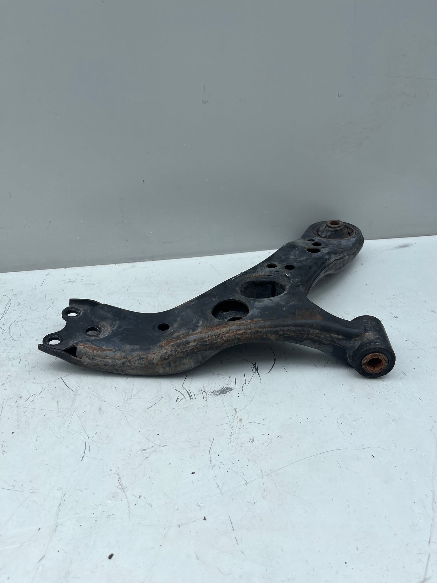 2011-17 Lexus CT200H Lower Arm Control lEFT