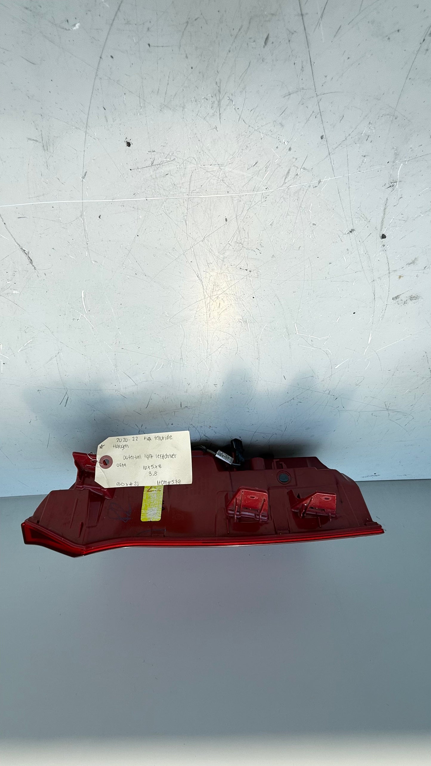 2020-22 Kia Telluride Left Taillight Halogen