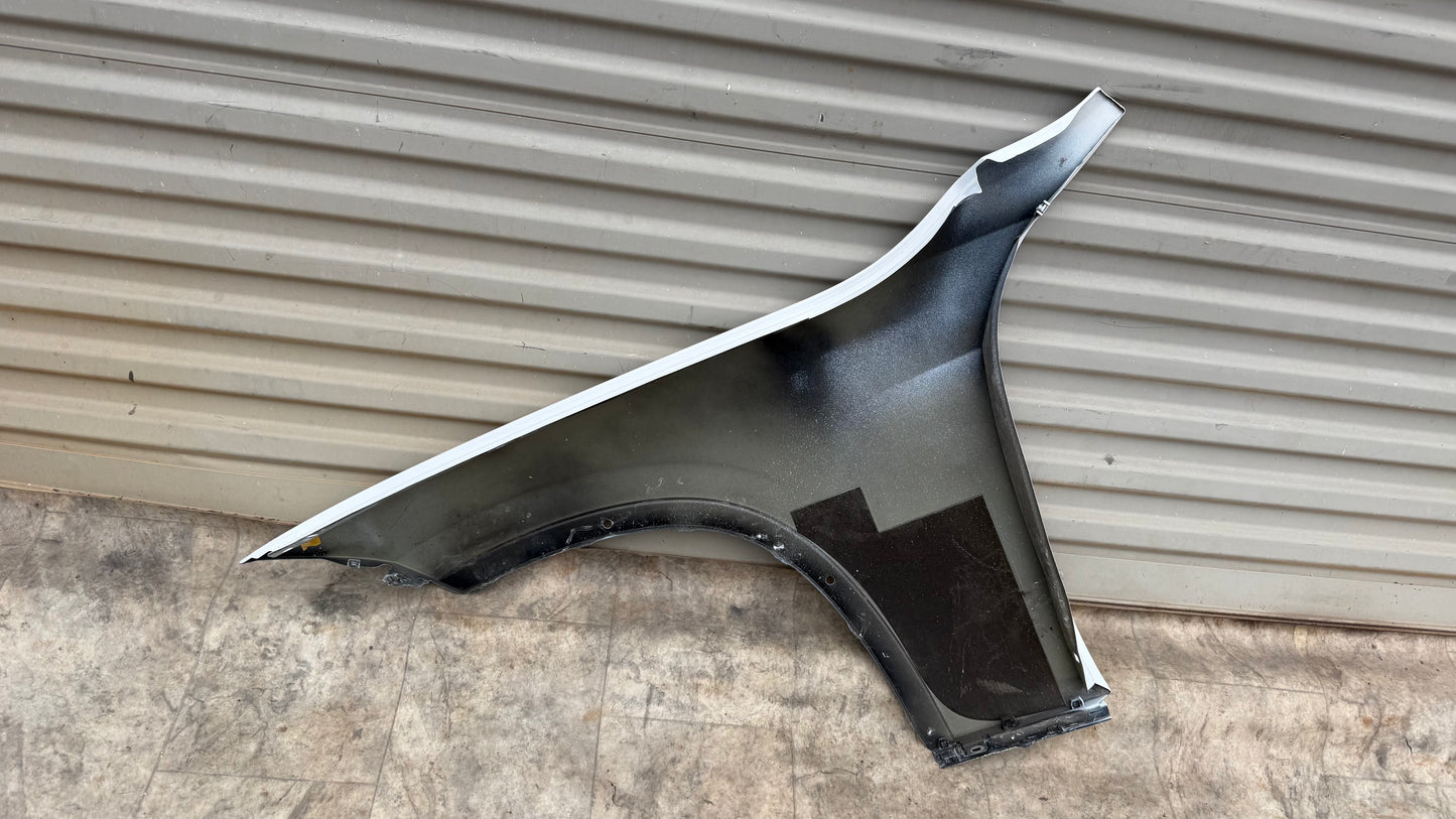 2013-2015 BMW X1 E84RIGTH Passenger side fender