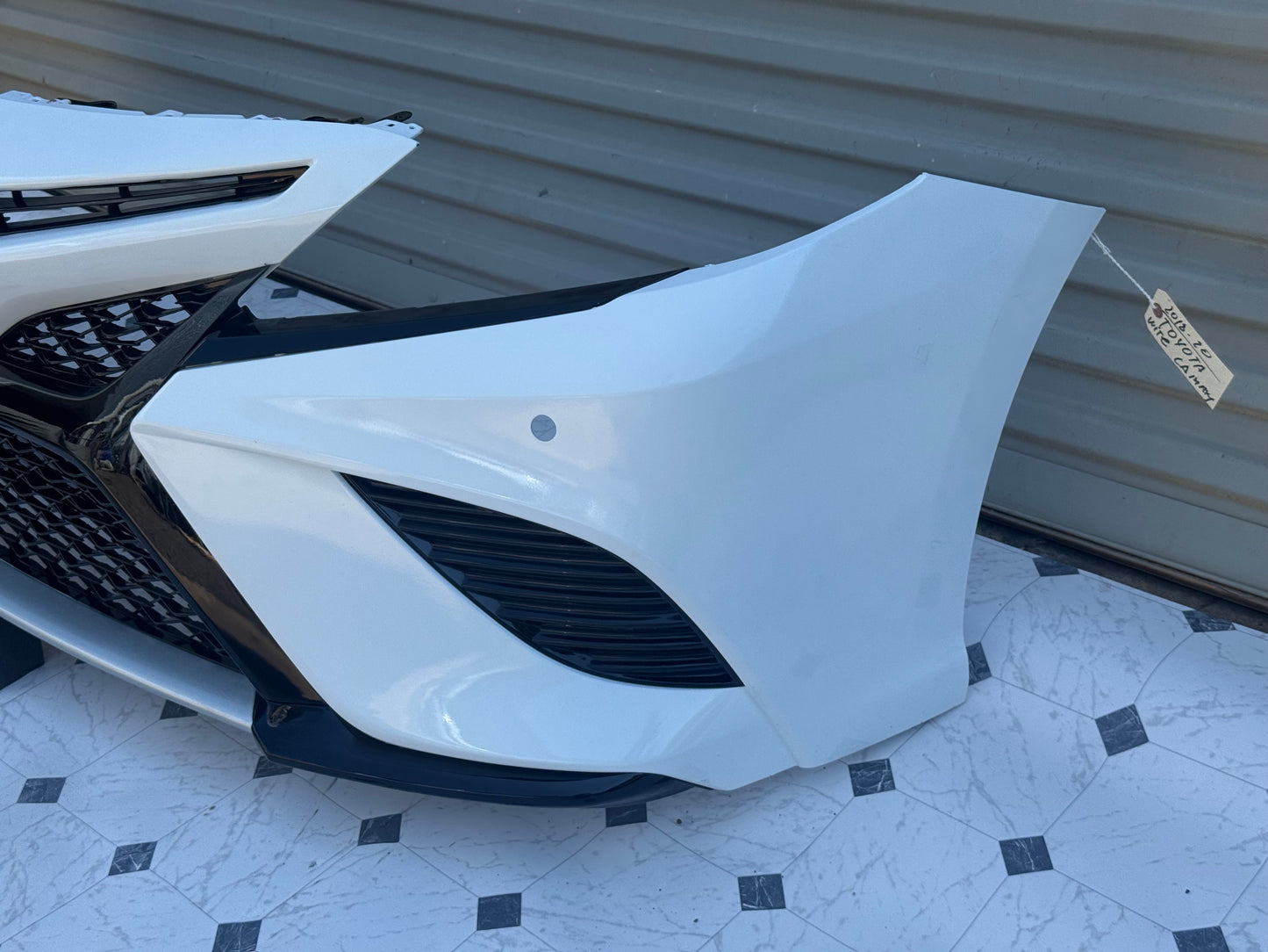 2018-20 Toyota Camry Front Bumper OEM