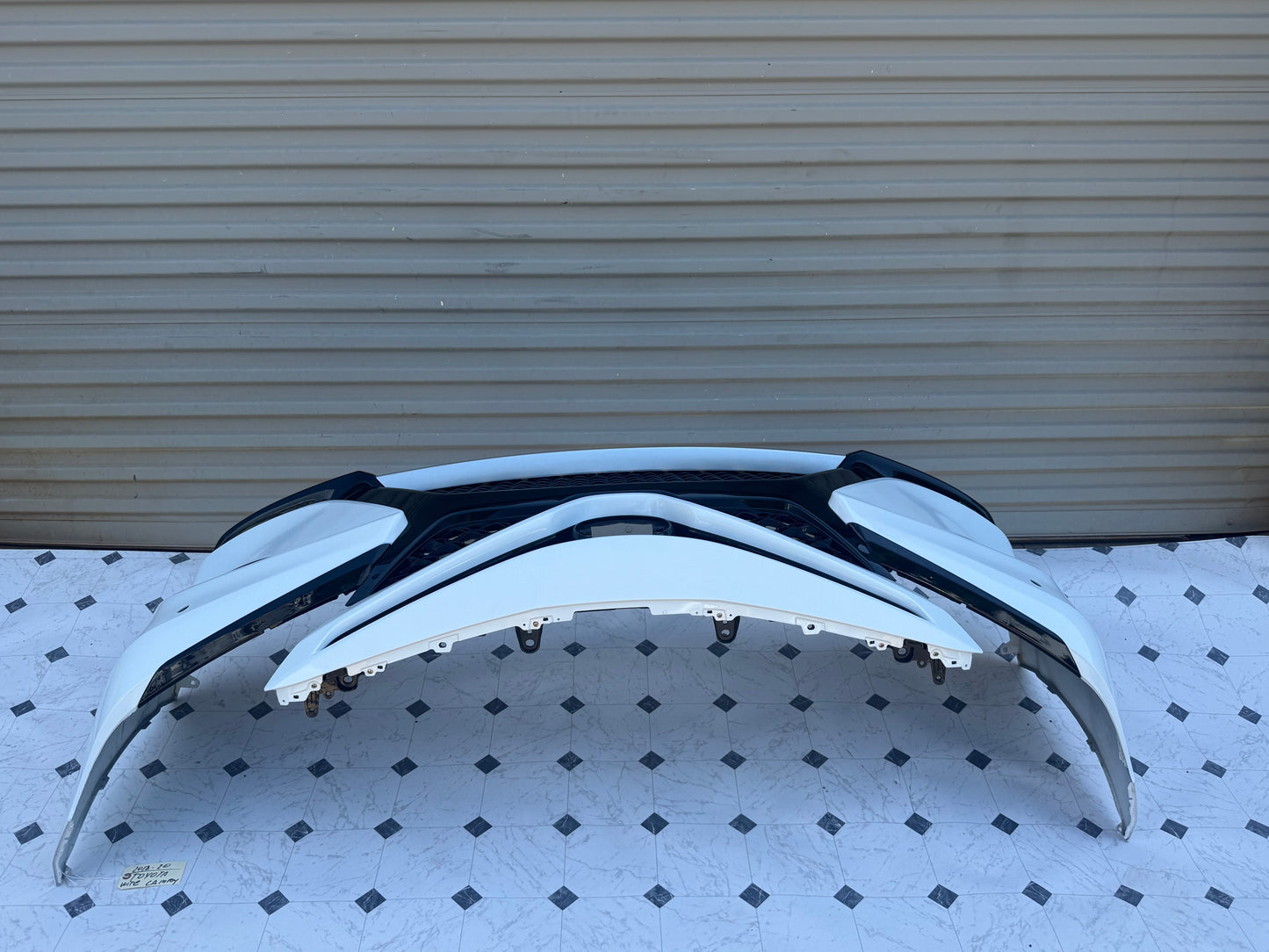 2018-20 Toyota Camry Front Bumper OEM