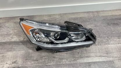 2016-17 Honda Accord Hybrid Right Headlight