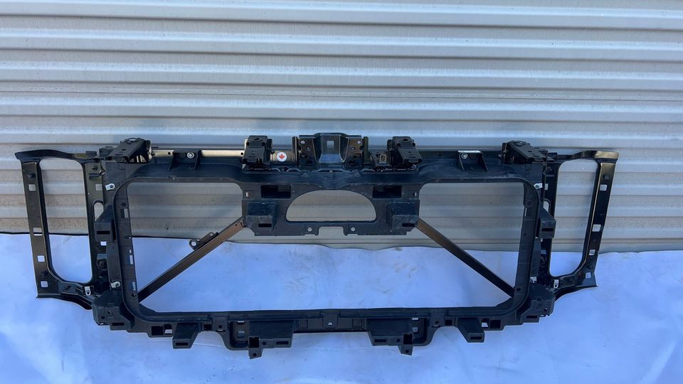 GMC Sierra 1500 // 2500 Truck 2014 - 2019 GMC Sierra 2500 Hd HeadHeader Panel