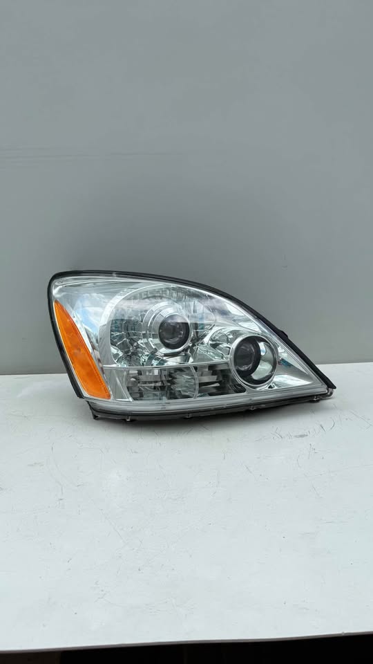 2003-09 Lexus GX470 Right Passenger Halogen Headlight