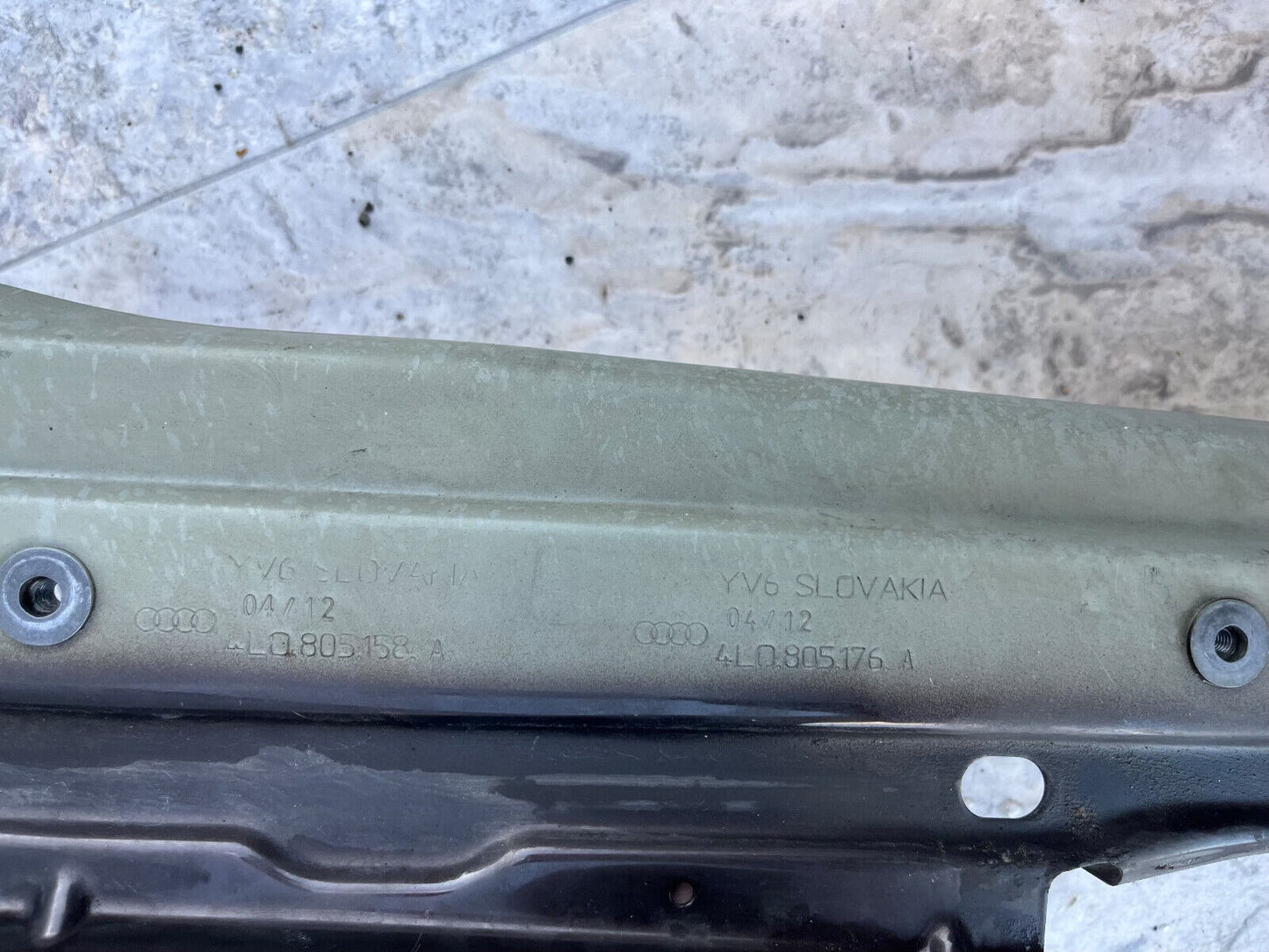 2007-15 Audi Q7 Front Right Upper Fender Mount Bracket Reinforcement OEM