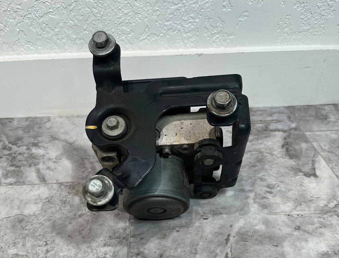 2015-18 Chevrolet Impala ABS Brake Pump Module