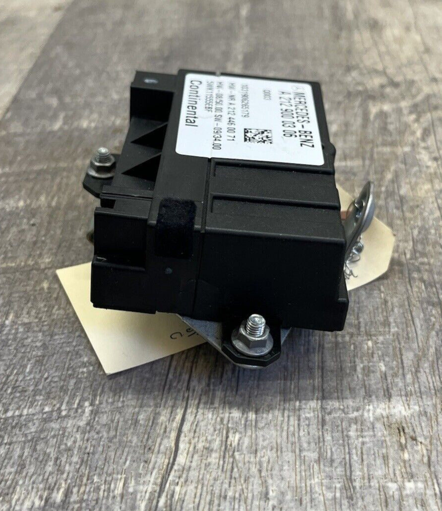 2006-14 Mercedes W221 S550 Fuel Pump Control Module OEM