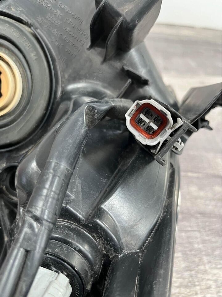 2014-16 Toyota Highlander Left Side Headlight Chrome OEM