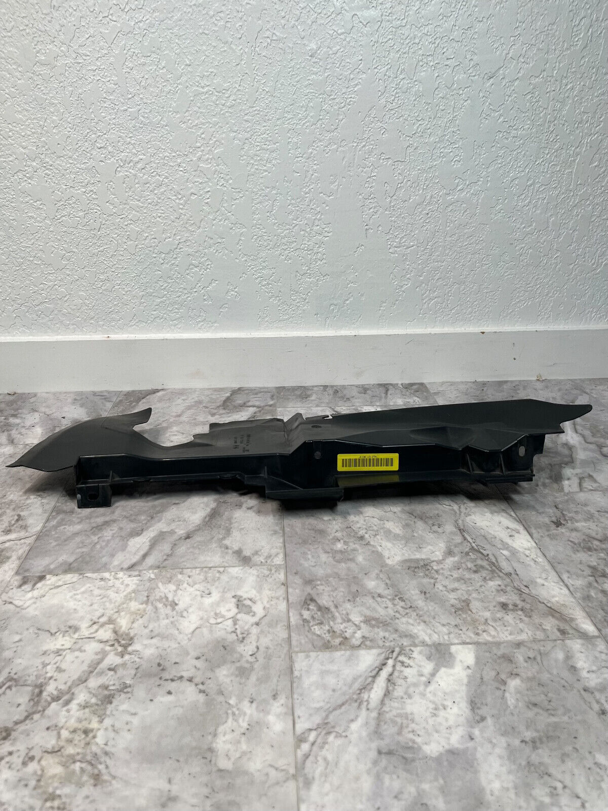 2011-15 Audi Q7 Front Left Radiator Air Guide Duct OEM