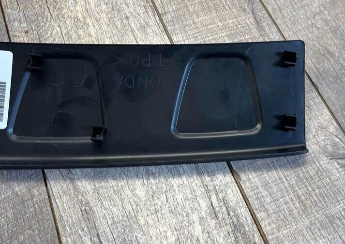 2009-15 Honda Pilot Rear Bumper Step Trim