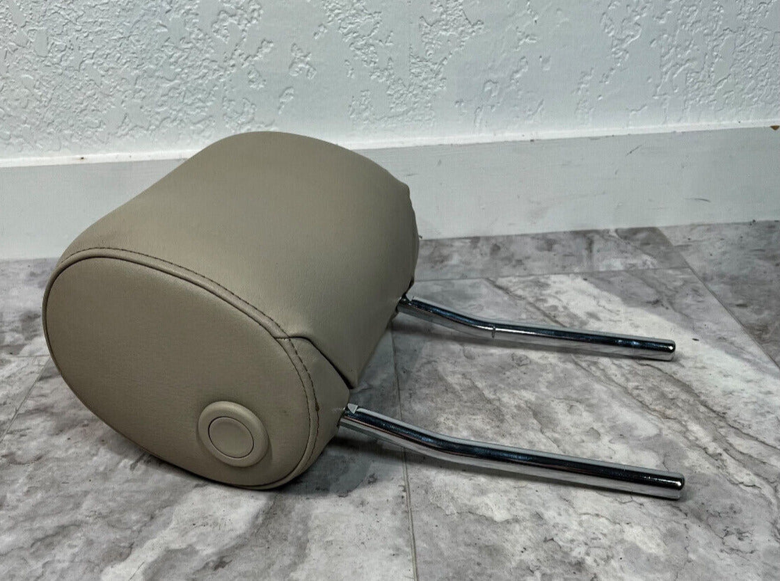 2007-15 Audi Q7 Front Right Passenger Headrest OEM