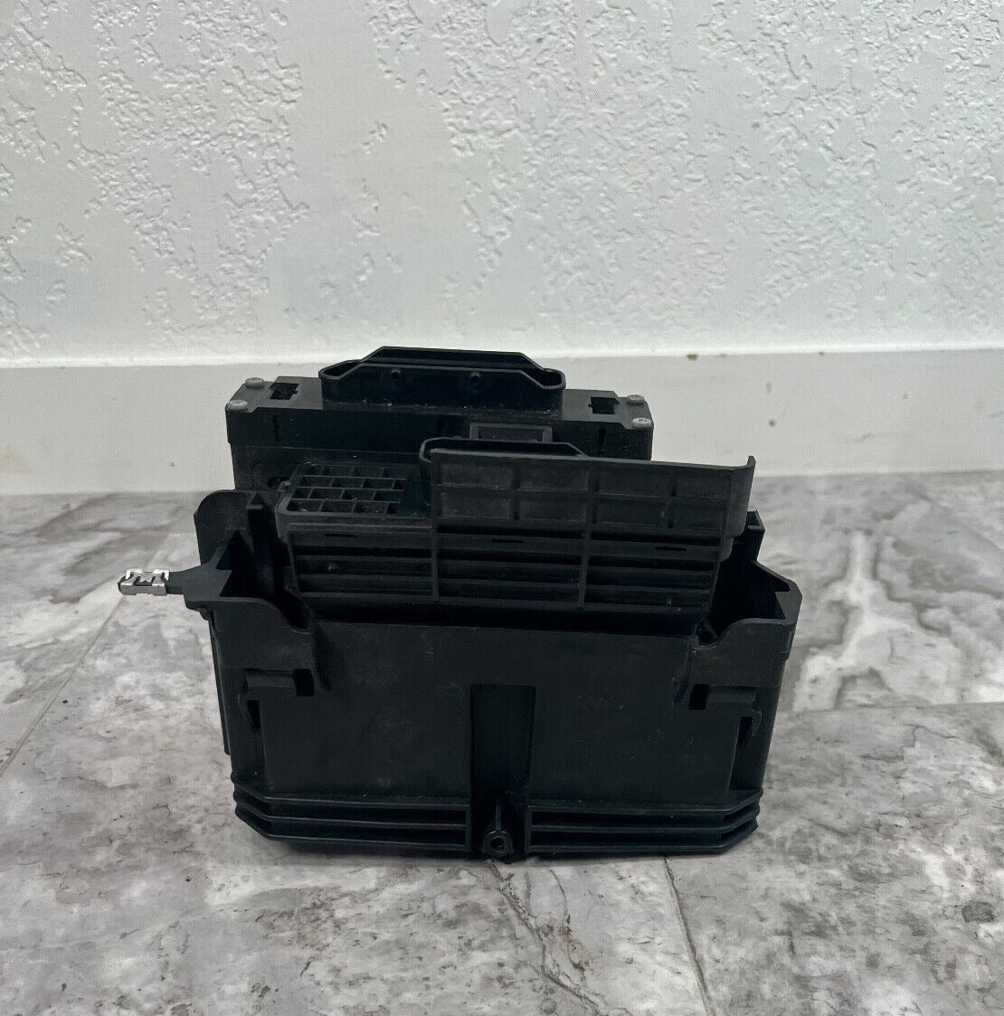 2007-15 Audi Q7 Automatic Transmission Computer Holder Guide Bracket OEM