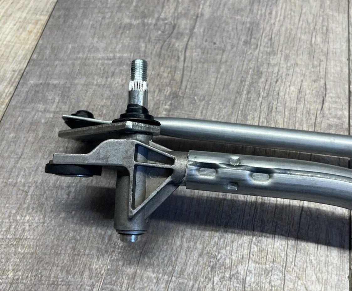 2012-15 Chevy Saturn Vue Captiva Sport Windshield Wiper Linkage