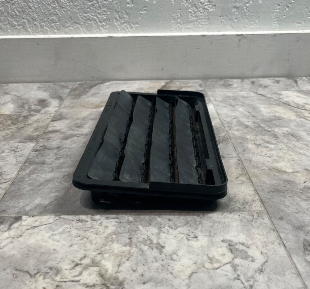 2019-20 Ford F-150 Rear Inlet Air Pressure Vent OEM