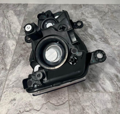 2008-16 Chrysler Town & Country Driver Left HID Xenon Headlight