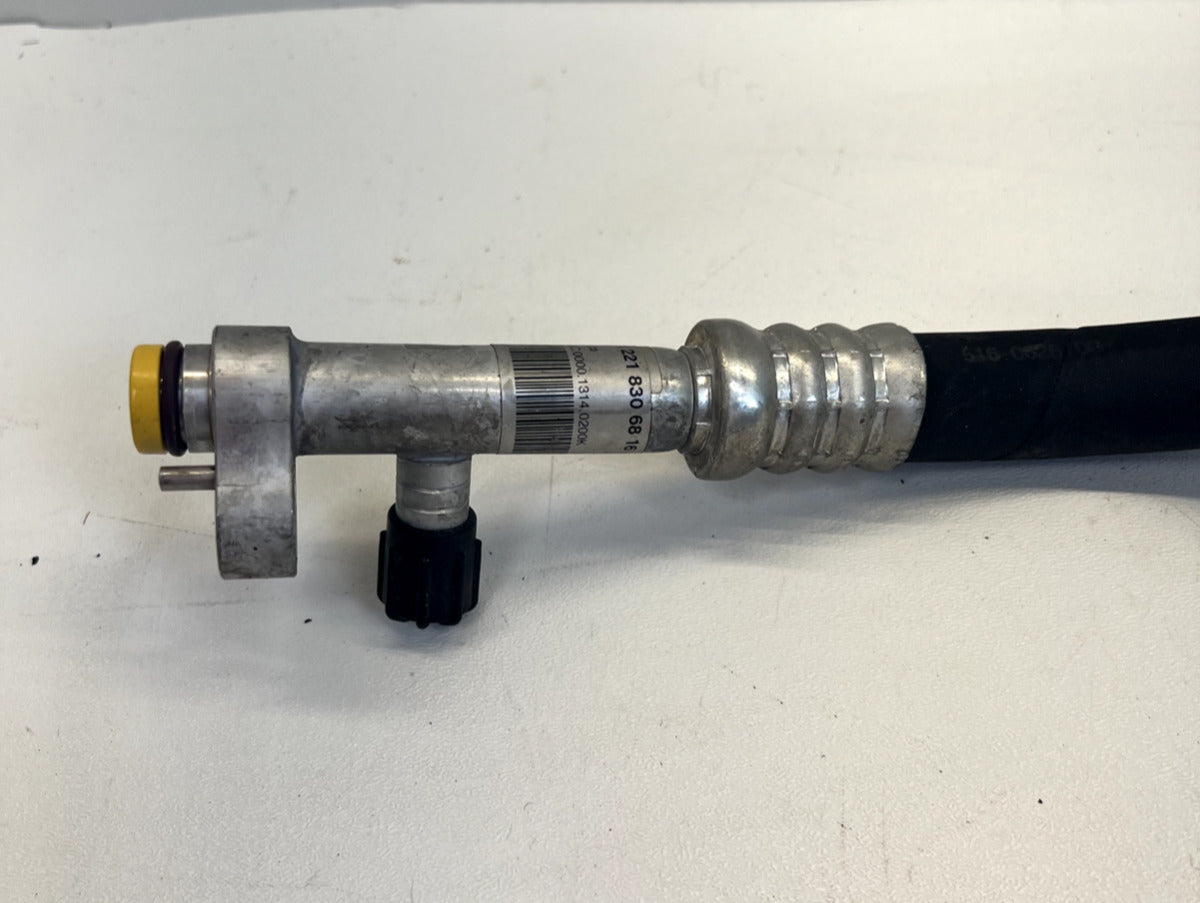 2007-11 Mercedes W216 CL550 S550 Refrigerant Suction Hose OEM