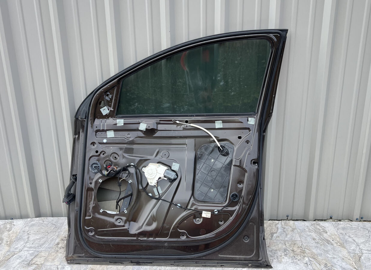 2007-15 Audi Q7 Front Right Passenger Side Door OEM