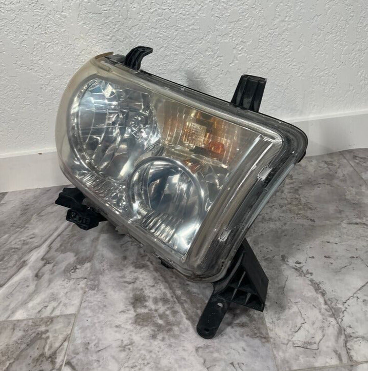 2007-13 Toyota Tundra Right Passenger Headlight Halogen OEM