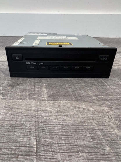 2005-07 AUDI A6 Quattro- Six Disc CD Changer 4E0035111A