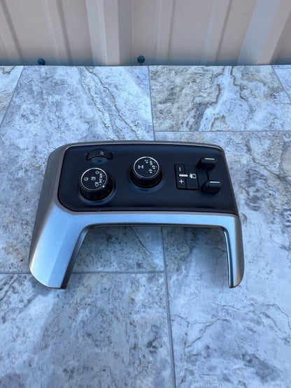 2014-19 Chevy Silverado Front Center Dash Headlight Control Switch OEM