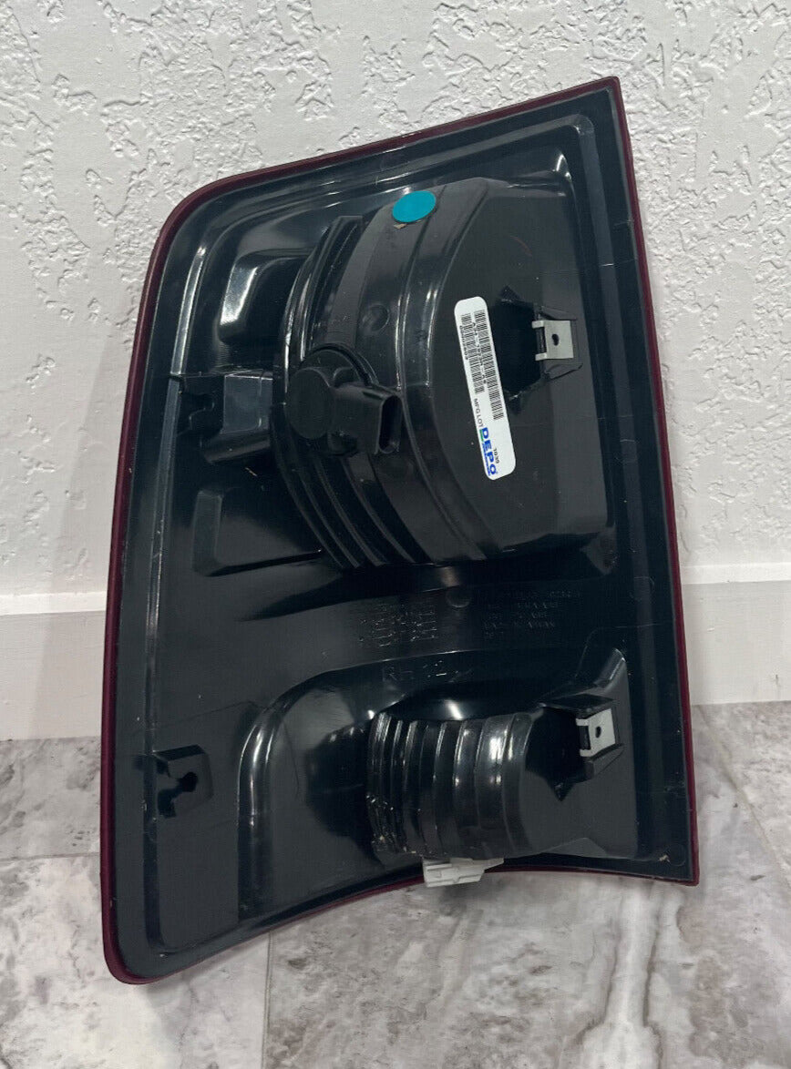 2009-18 Dodge Ram 1500/2500/3500 Rear Passenger Right Side Tail Light