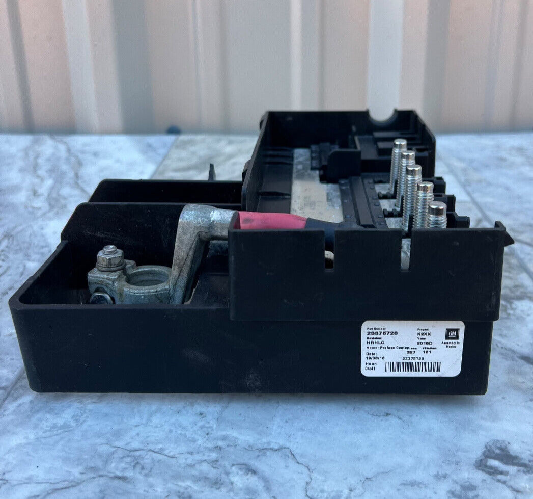 2015-20 Chevy Tahoe Suburban Battery Distribution Fuse Block Box OEM